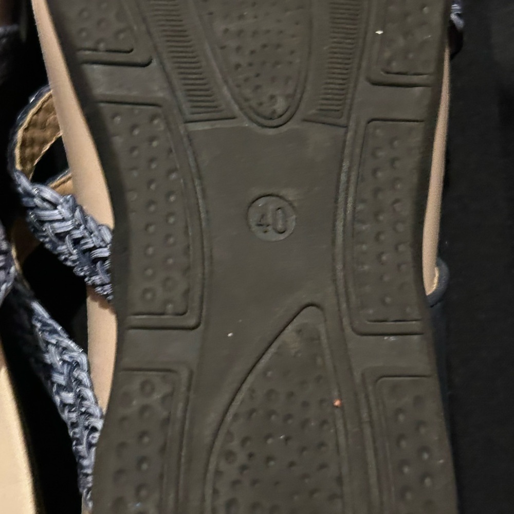 Women's Black and Cream Sandals - Picture 4 of 4